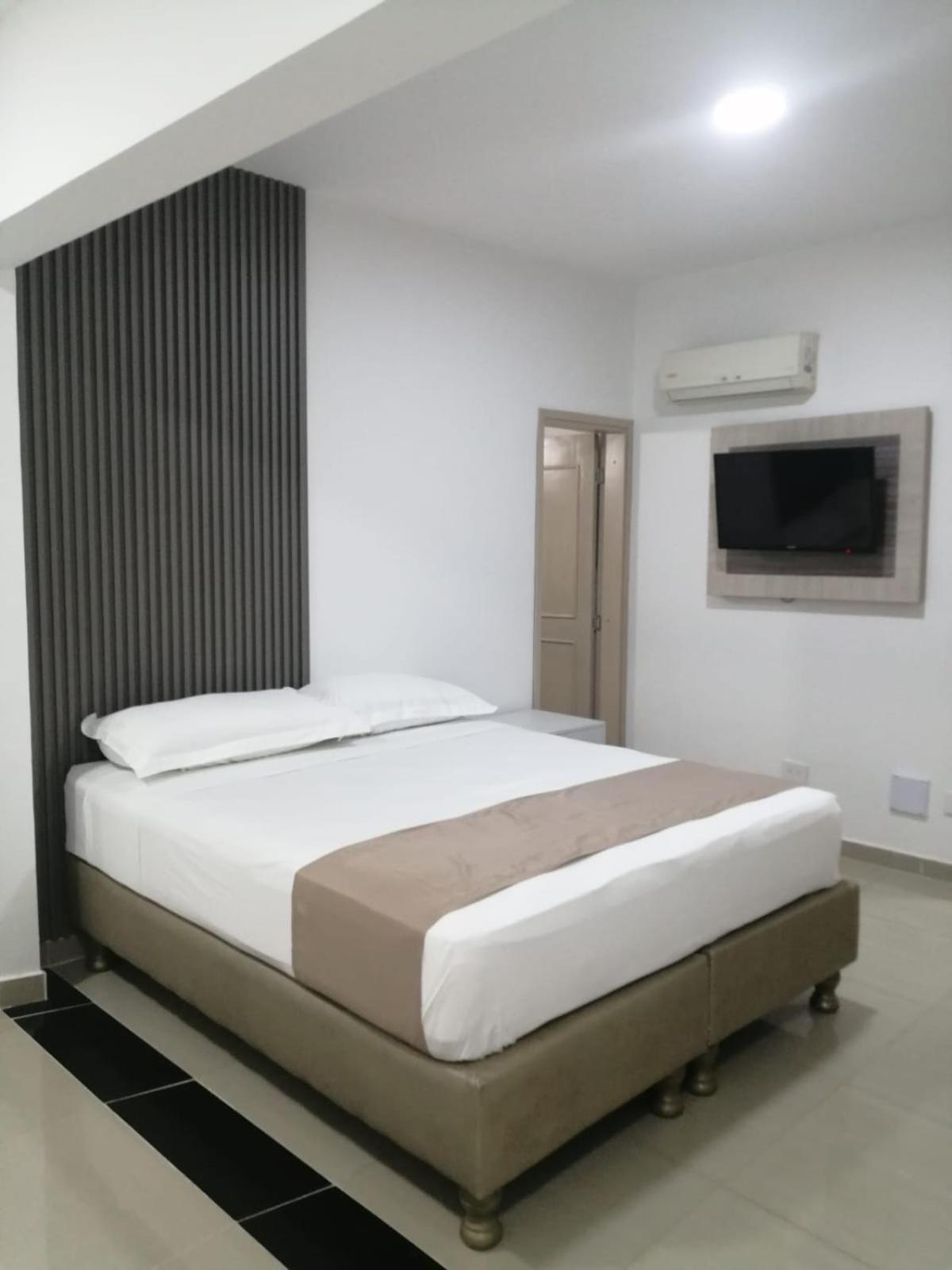 On Apartasuites Apartahotel 4*