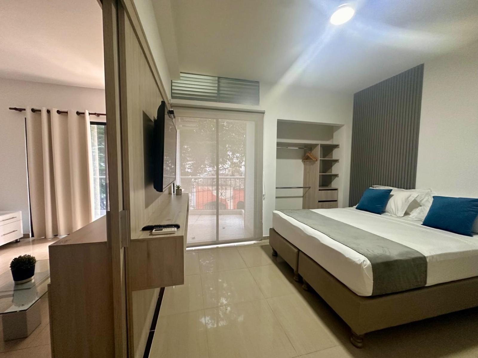 On Apartasuites 4*